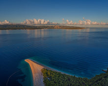 Load image into Gallery viewer, Zlatni Rat 03
